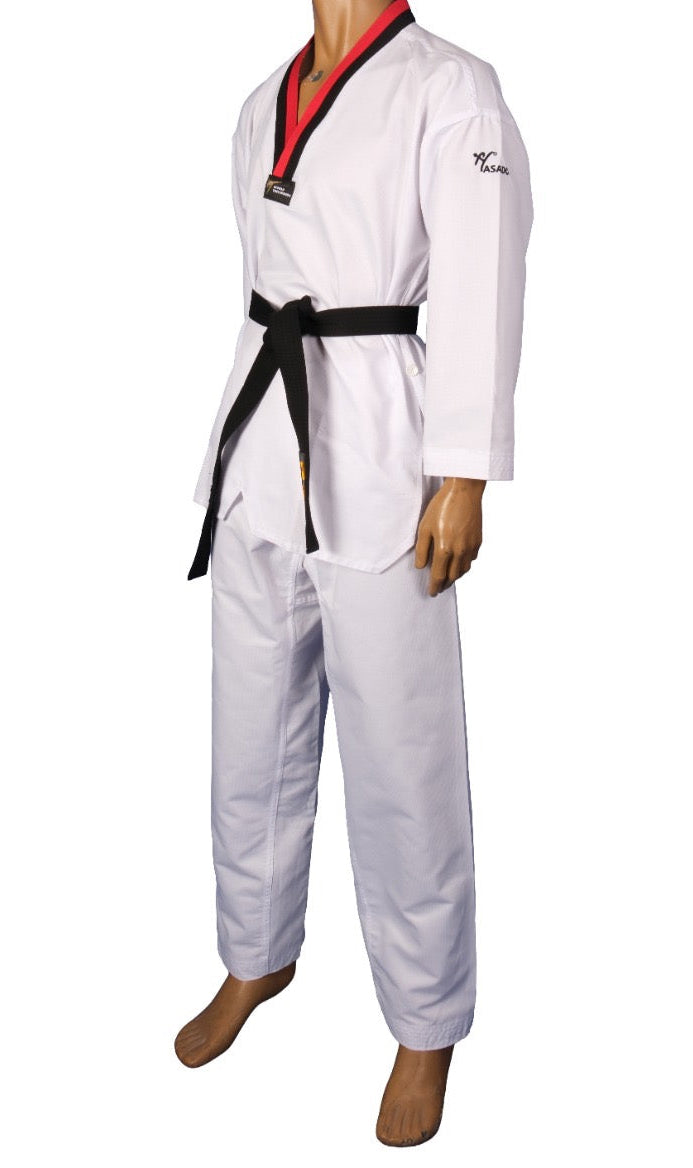 Добок с червено-черна яка WT