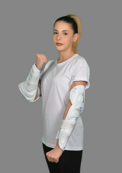 Titanium протектори покриващи лакътя